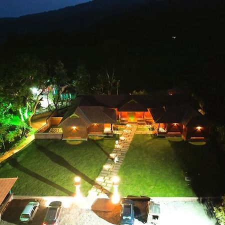 Parampara Resort By Malnadstays Kalasa Екстер'єр фото